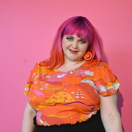 LANDSCAPE TULIP-SLEEVE IN WARM TONES