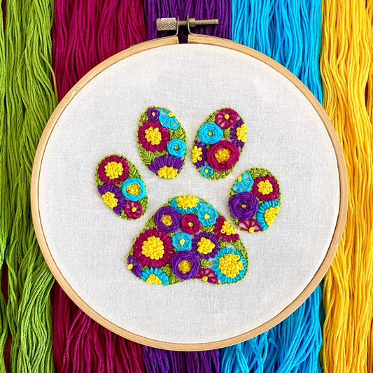 FLOWER PAW-ER DOG OR CAT EMBROIDERY KIT