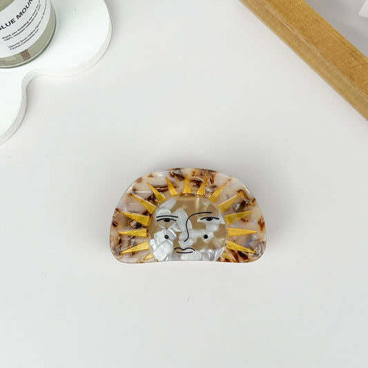 GOLDEN HOUR HAIR CLAW CLIP