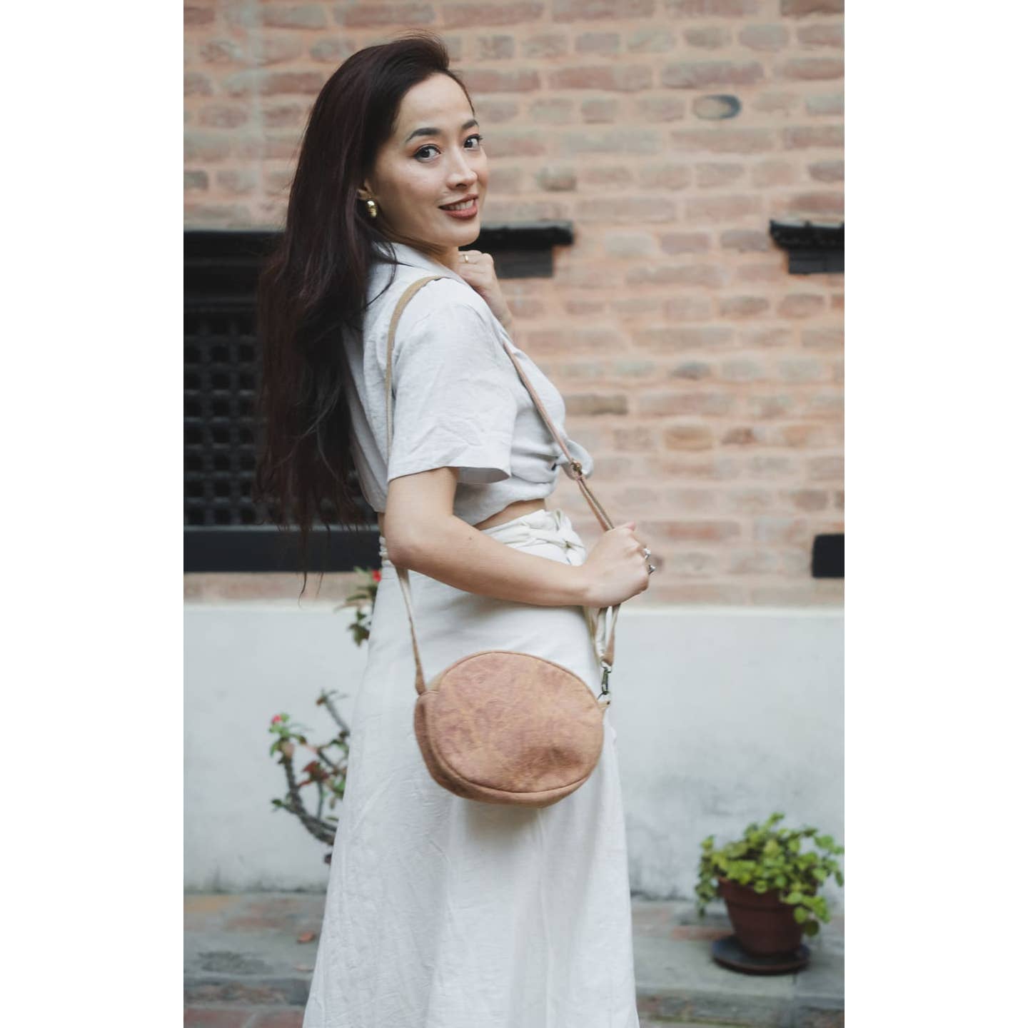 LIGHT BROWN STONEWASHED CROSSBODY BAG - PILLBOX SHAPE