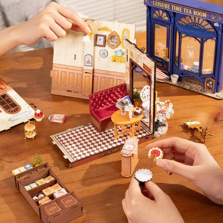 LEISURE TIME TEA ROOM DIY MINIATURE HOUSE KIT