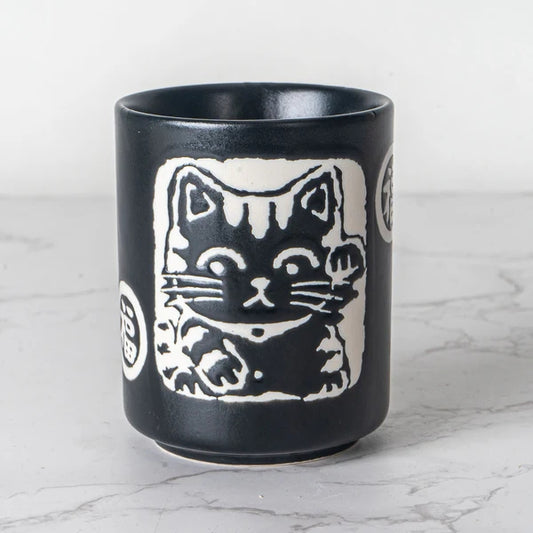LUCKY KITTY BLACK TRADITIONAL TEACUP