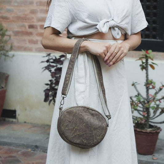 DARK BROWN STONEWASHED CROSS BODY BAG