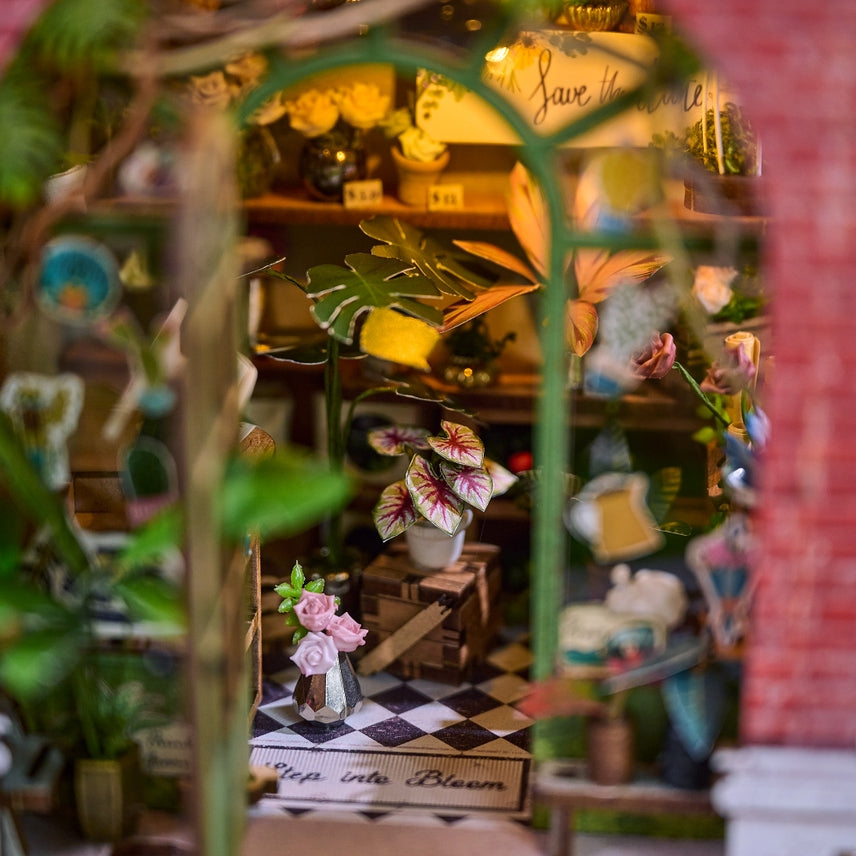 FLOWER SHOP DIY BOOK NOOK
