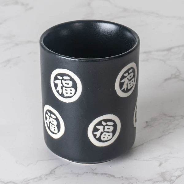 LUCKY KITTY BLACK TRADITIONAL TEACUP