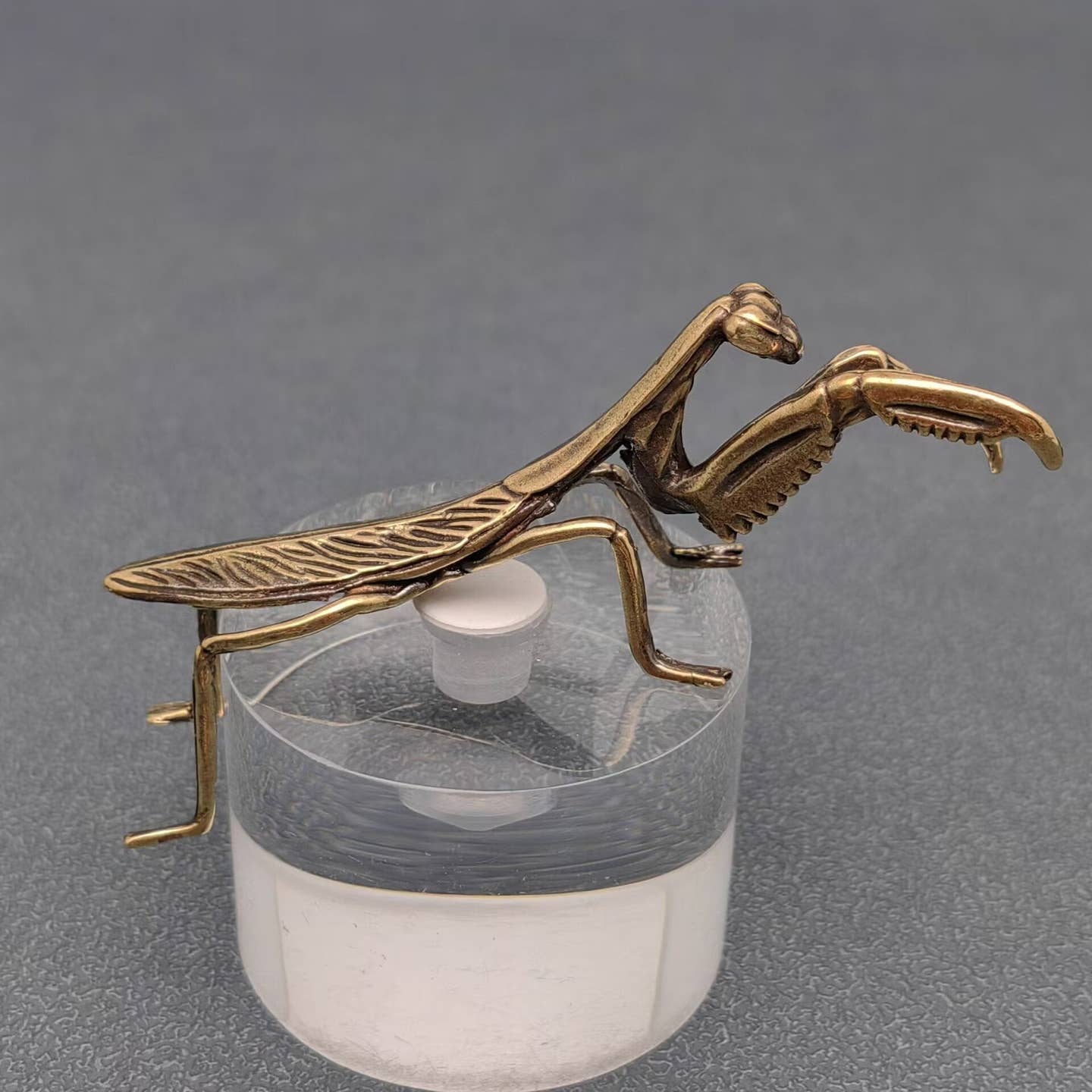 MINIATURE BRASS MANTIS