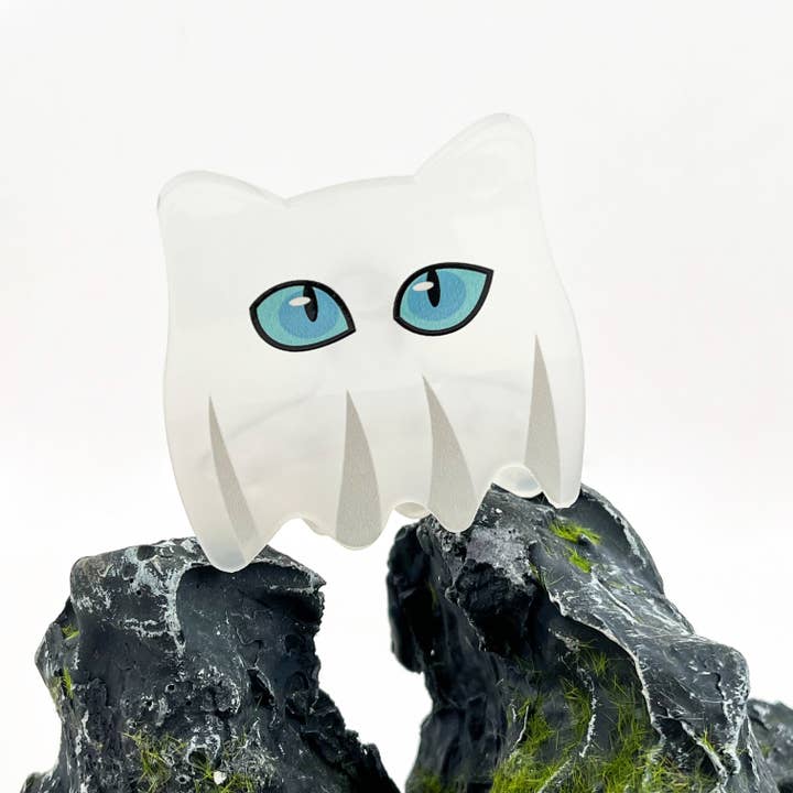 BIG-EYED GHOST CLAW CLIP