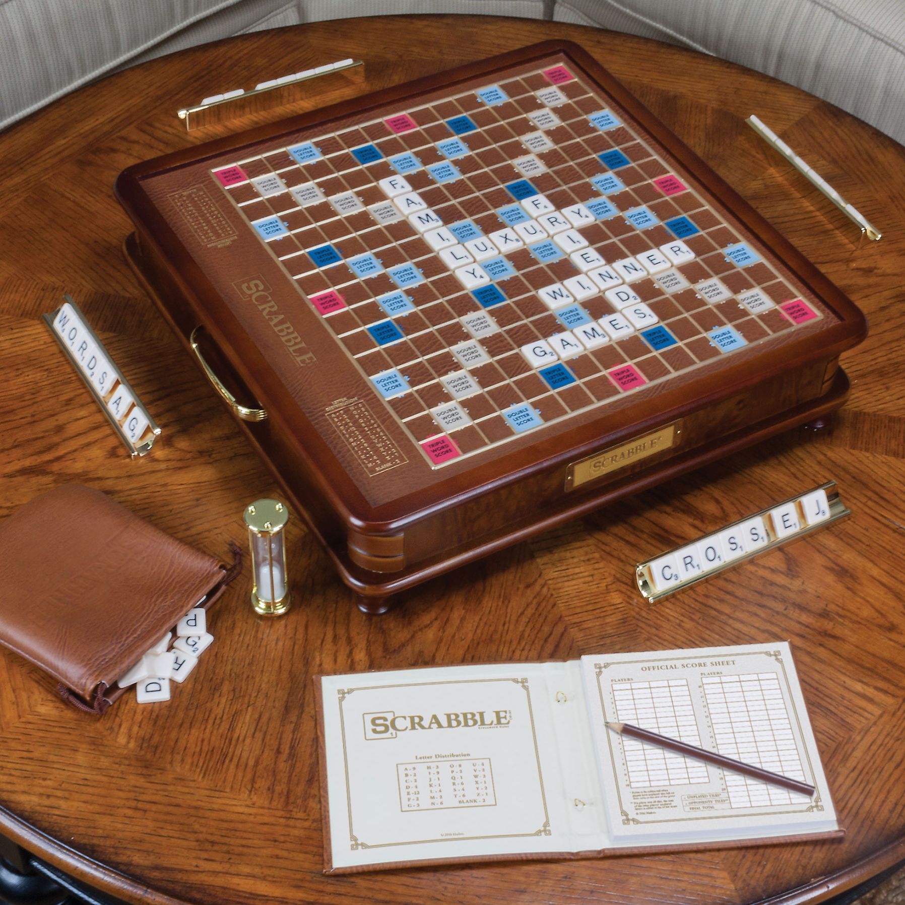 G0346 SCRABBLE DE LUXE in braille | De Piepbal G0346 SCRABBLE DE LUXE in braille | De Piepbal