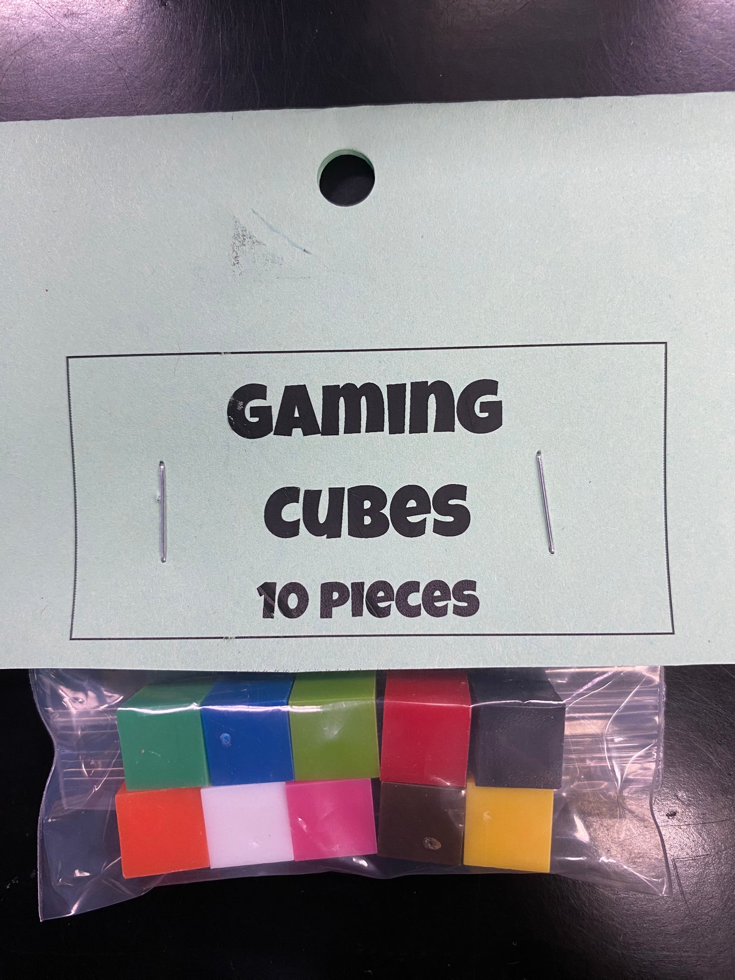 GAMES & STUFF PLASTIC GAMING CUBES (10)